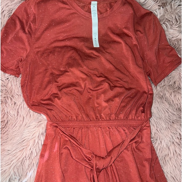 NWOT LULULEMON RED SPECKLED DRESS SHORT SLEEVE - Picture 4 of 8